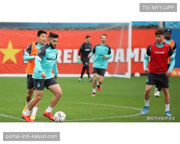 保级关键战前瞻：加的斯与阿尔梅里亚的直接对话